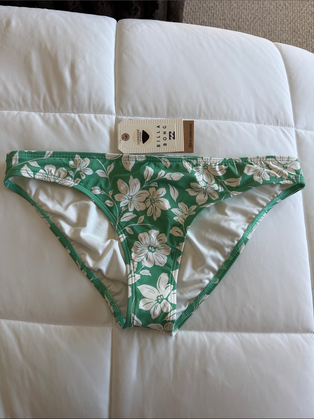 NWT Billabong Bikini Bottoms